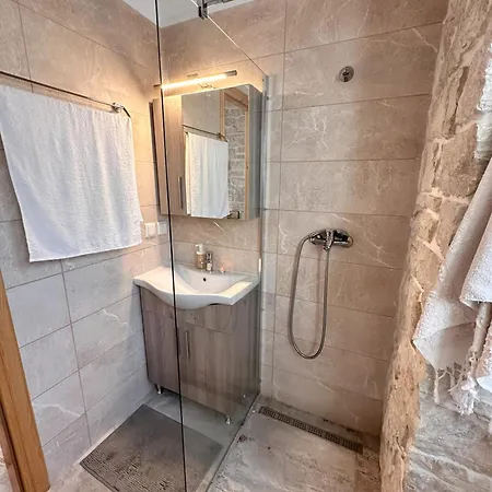 Casa de Férias Nafsika's - Magazia Paxos *