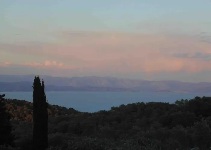 Nafsika's - Magazia Paxos